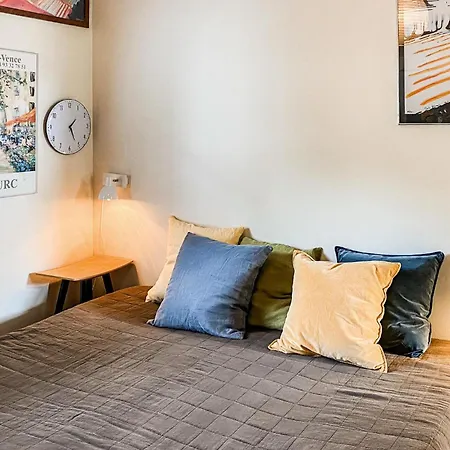 Hébergement de vacances 1 Bedroom Gorgeous In *